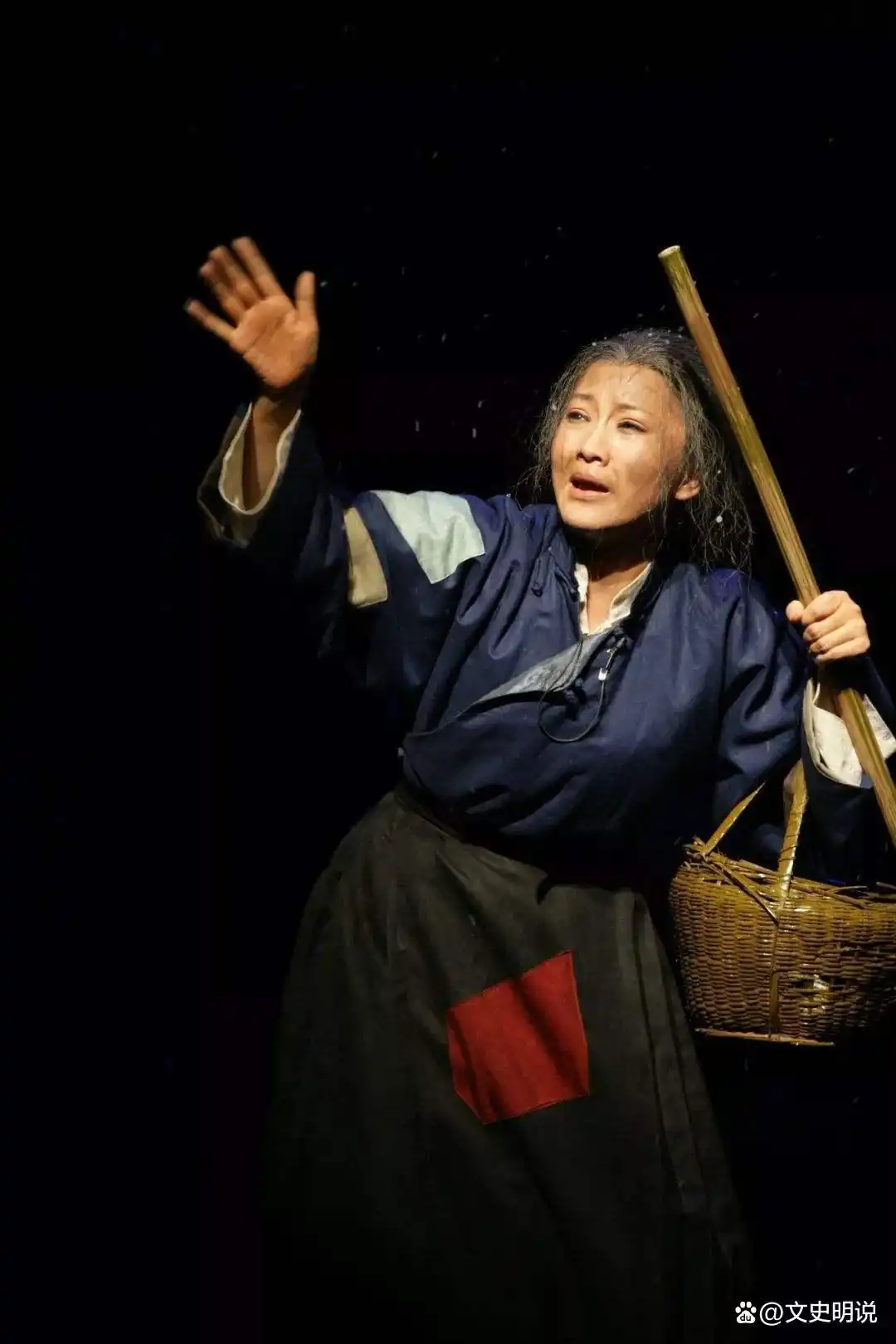 孔乙己祥林嫂人物性格分析_阿q与孔乙己的相同点_鲁迅小说孔乙己祥林嫂对比
