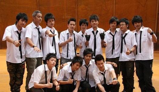 王栎鑫和张杰是一届的吗_陈楚生张杰苏醒魏晨等现状对比_07快男兄弟聚会 张杰缺席原因分析