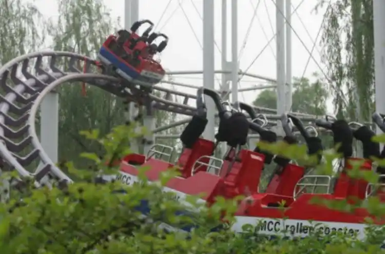 欢乐谷事故_深圳欢乐谷雪域雄鹰过山车碰撞事故_欢乐谷过山车事故调查