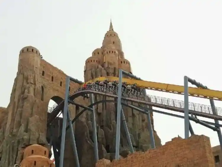 深圳欢乐谷雪域雄鹰过山车碰撞事故_欢乐谷事故_欢乐谷过山车事故调查