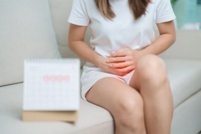 经前期烦躁障碍诊断标准_月经前胸胀 这次没有_经前期综合征症状表现