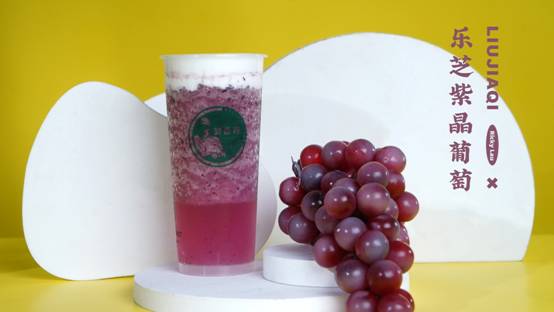 刘嘉奇杨枝甘露品牌创始人对话_刘嘉奇杨枝甘露品牌产品研发理念_发明固体杨枝甘露的人是天才