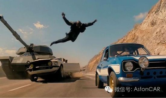 后排乘客不系安全带属违法_深圳交警安全带整治行动_后排不系安全带罚款规定