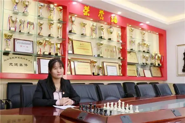 国际象棋大师_北京市大兴区第九小学 国际象棋特色学校 高雅中国人