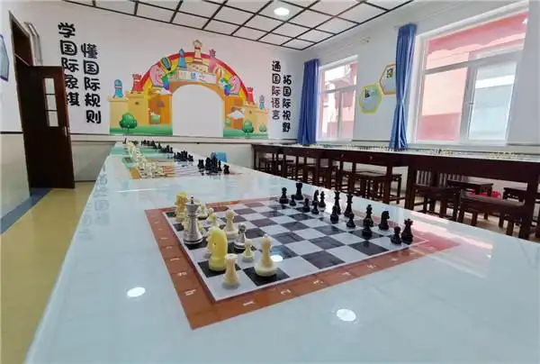北京市大兴区第九小学 国际象棋特色学校 高雅中国人_国际象棋大师
