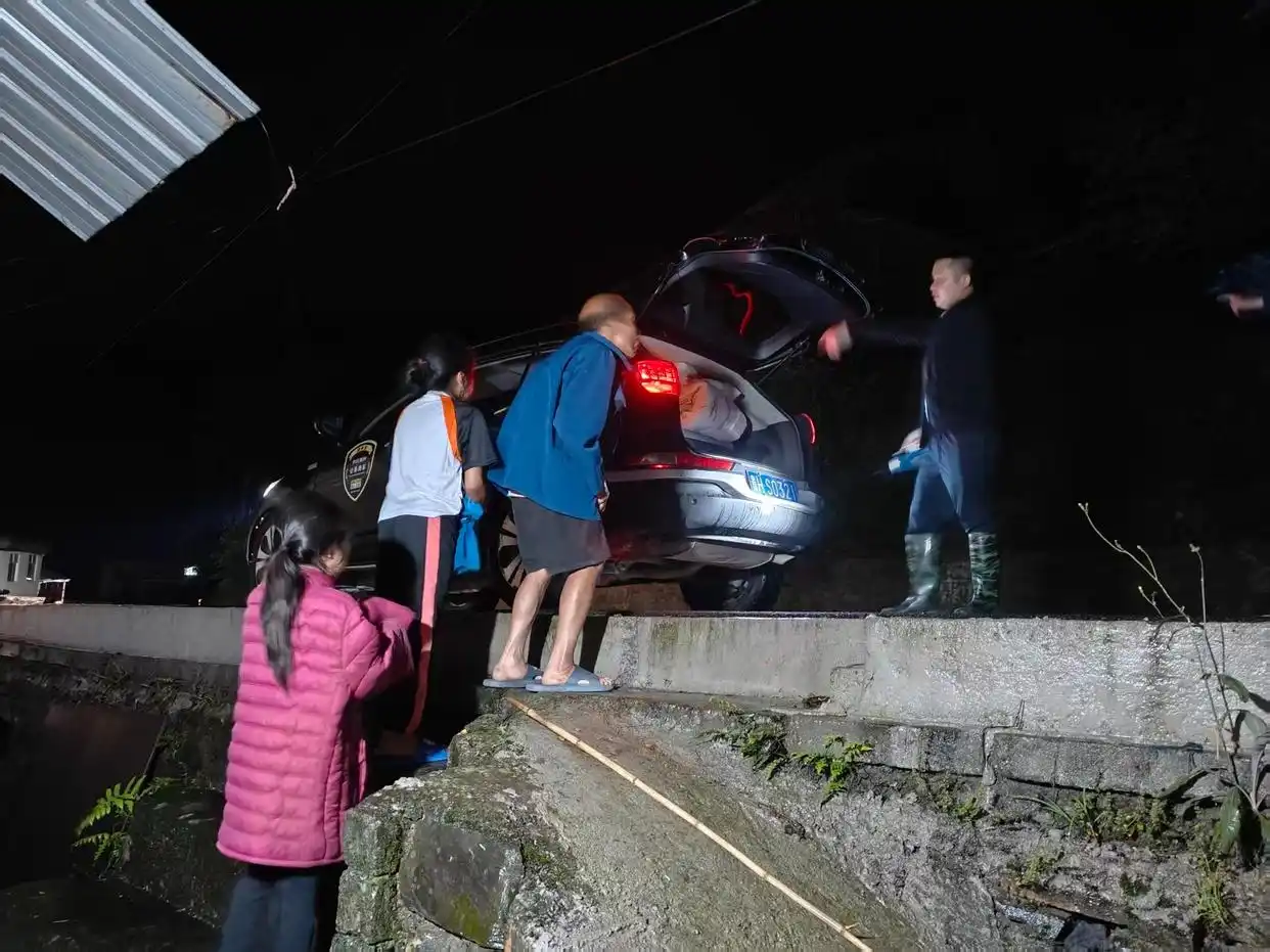 雷山县永乐镇防汛救灾经验_雷山洪水_贵州省雷山县永乐镇强降雨防汛