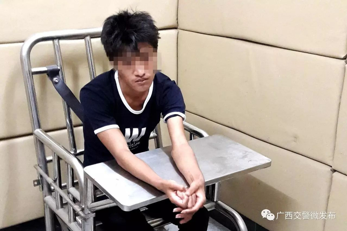 年底碰瓷党作案手法_钦州碰瓷事件分析_手机碰瓷党