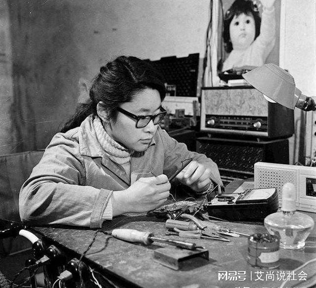 最美乡村医师周月华_周月华 感动中国2012年度人物 赤脚医生