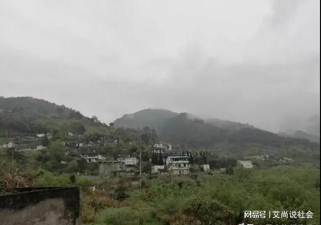 最美乡村医师周月华_周月华 感动中国2012年度人物 赤脚医生