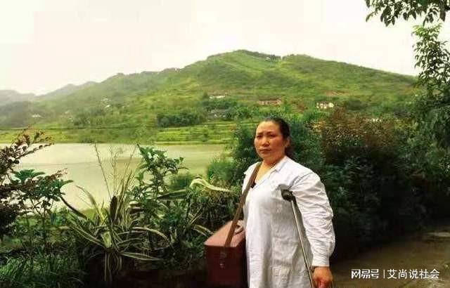 最美乡村医师周月华_周月华 感动中国2012年度人物 赤脚医生