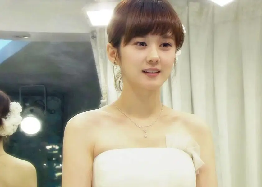 张娜拉 中国发展经历_张娜拉 舆论事件回顾_张娜拉韩服图片