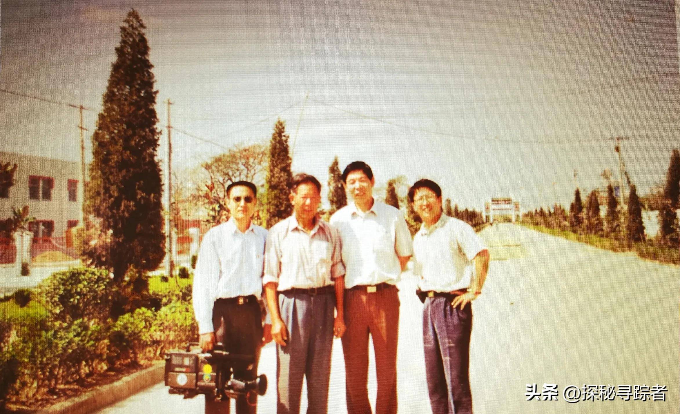 中央电视台第四套节目开播历史_中国新闻三十年发展历程_中央电视台中国新闻