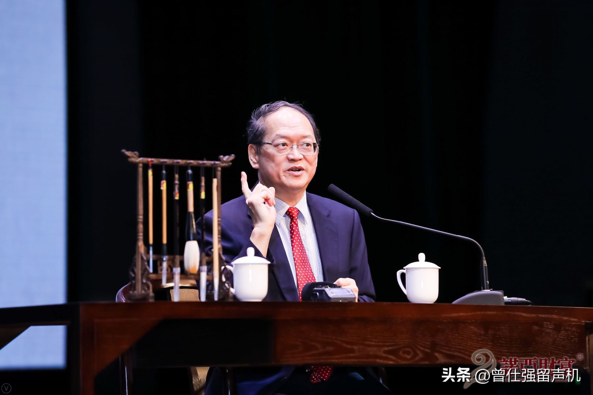 傅佩荣教授解答：具体《易经》是如何占卦的呢？