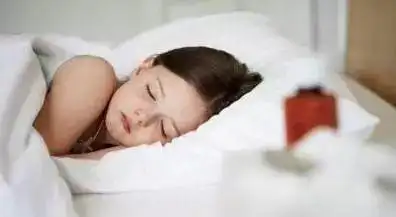 熬夜危害_熬夜到什么程度?医生划出4条红线_补觉恢复