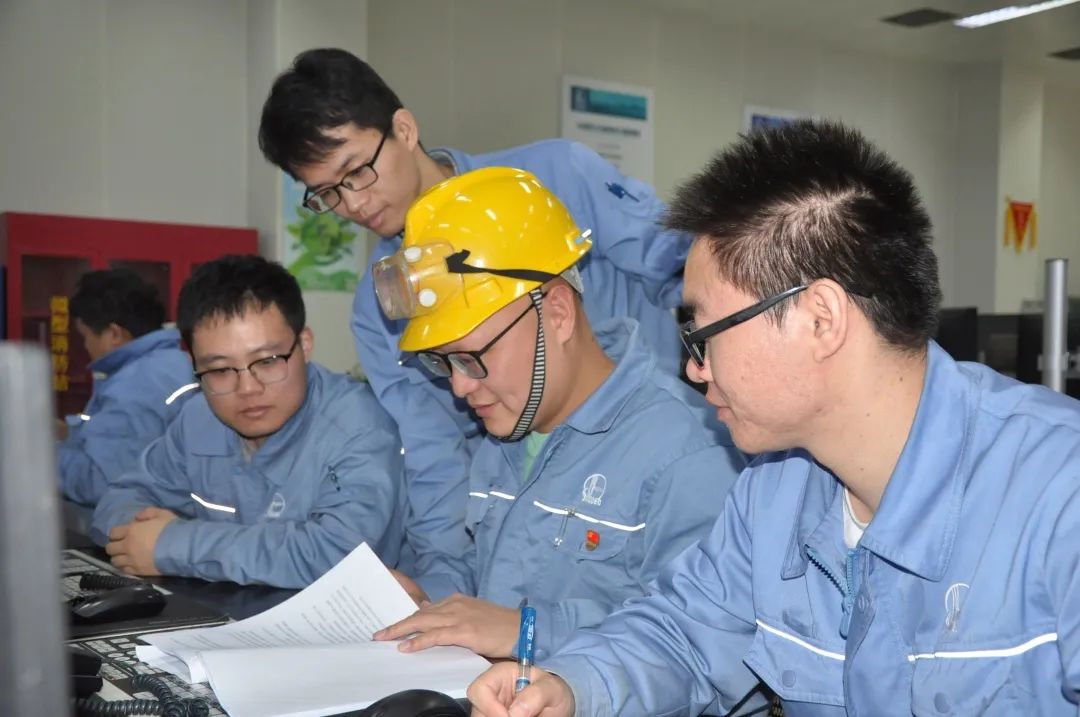 重整装置大检修_化工厂检修稿件_化工二部检修准备