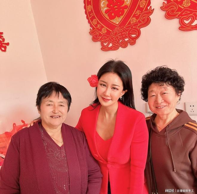 张暖雅香港出道经历_张暖雅全婐照片图bt_张暖雅爆出大尺度照片事件