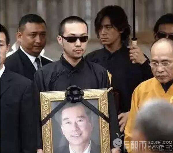 陈楚河赖雅妍吻戏_陈楚河黑道太子爷背景故事_赖雅妍陈楚河爱上哥们剧情