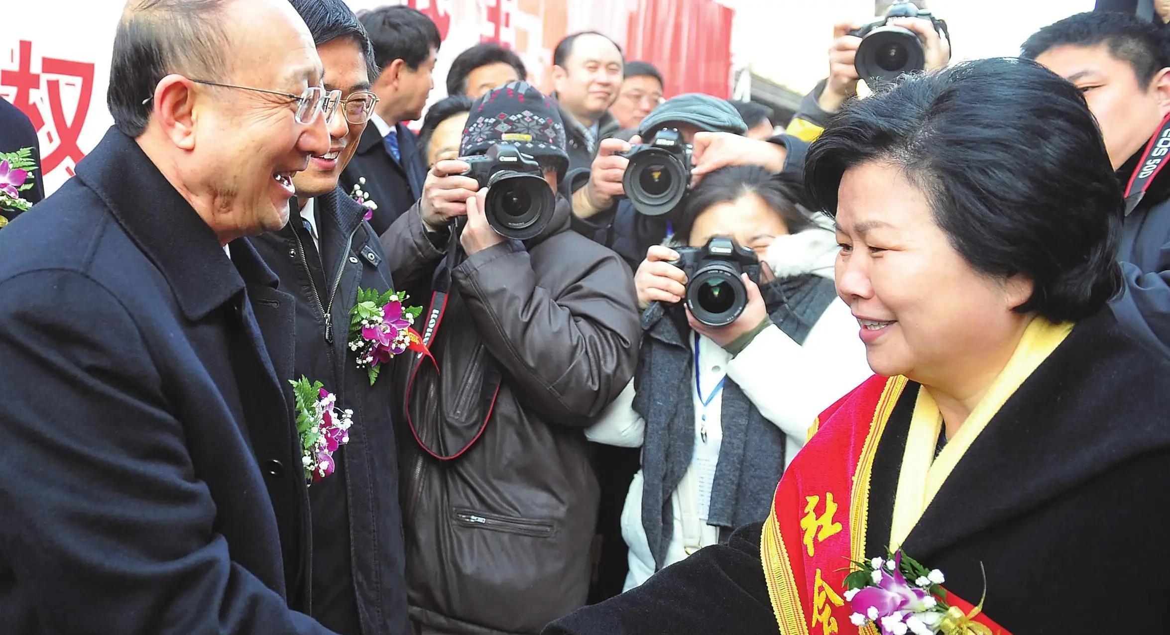 刑质斌的丈夫 邓仆方_邢质斌 电视一姐 退休生活
