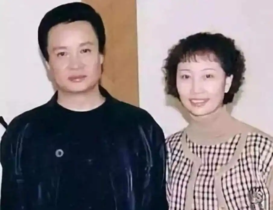 阎维文 传记_阎维文简历 千金_阎维文 陪妻子抗癌