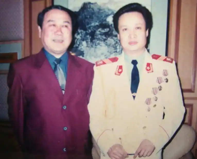 阎维文简历 千金_阎维文 传记_阎维文 陪妻子抗癌