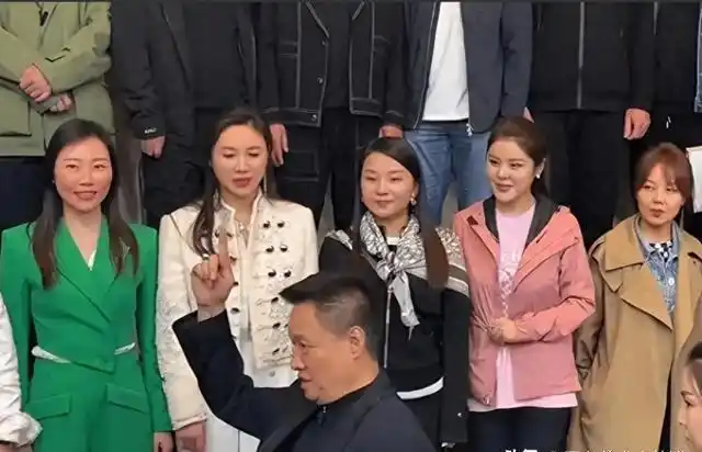 阎维文七千卫衣争议_阎维文塌房事件_阎维文简历 千金