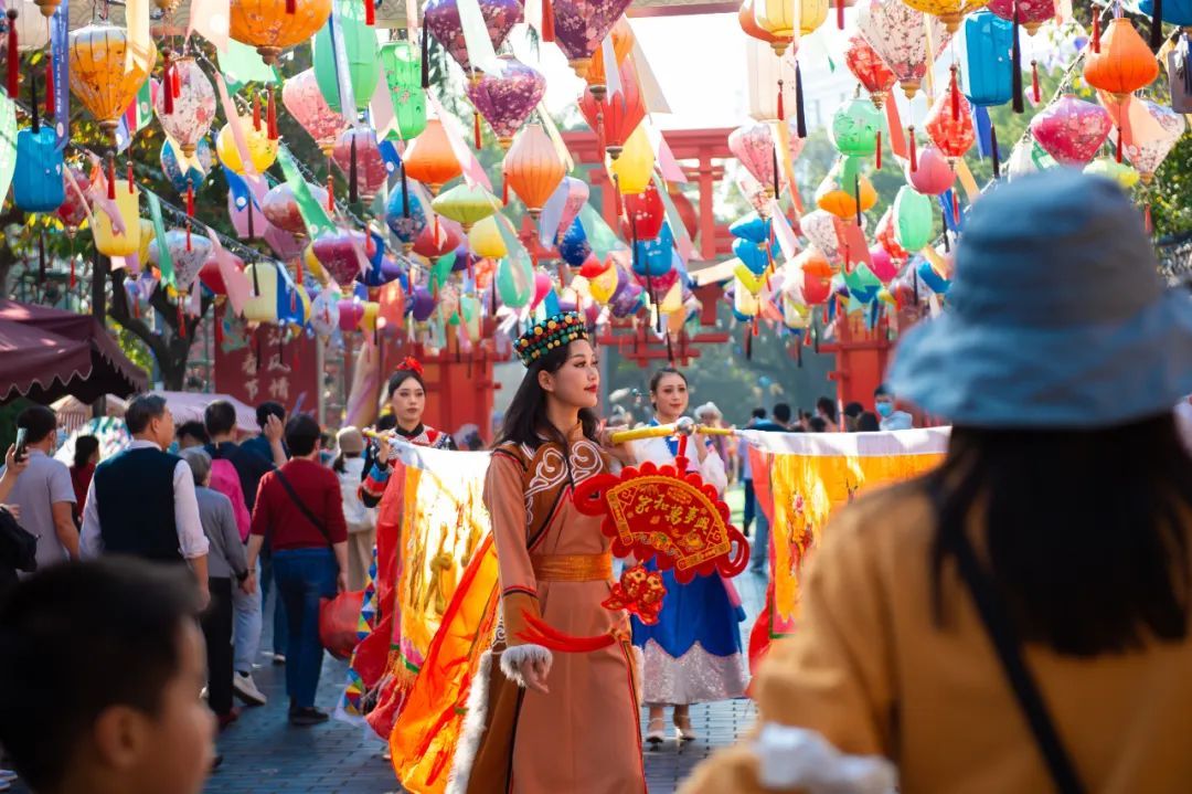 华侨城景区游客增长_春节国内旅游市场复苏_深圳华侨城中国旅行社官网