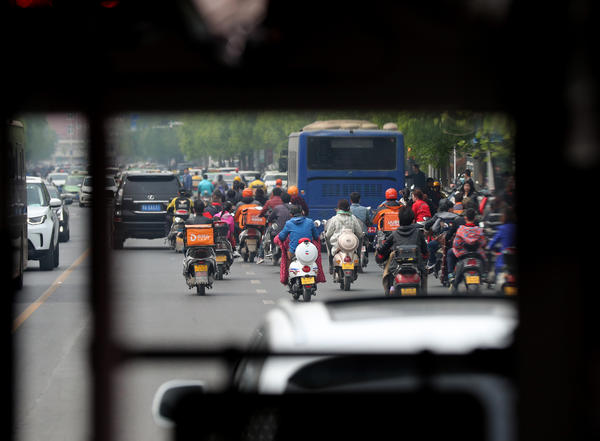 全国交通安全日主题宣传活动_安全行为有哪些_十大交通违法行为分析