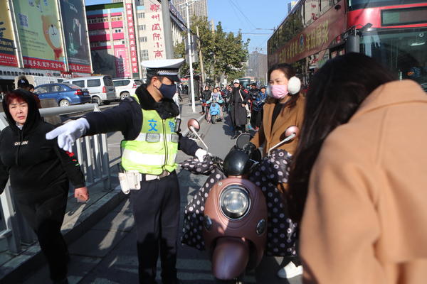 全国交通安全日主题宣传活动_十大交通违法行为分析_安全行为有哪些