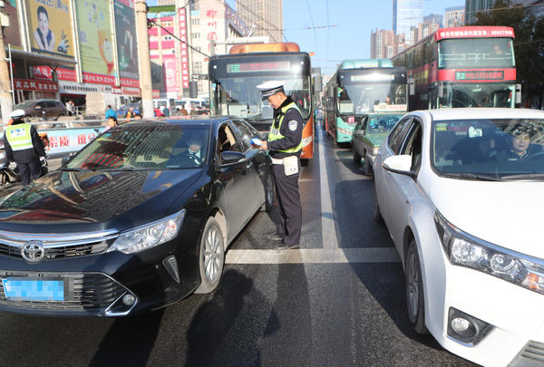 全国交通安全日主题宣传活动_十大交通违法行为分析_安全行为有哪些