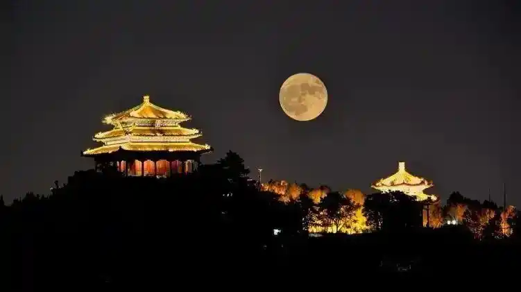 如何拍出最美月亮_中秋超级月亮赏月天气_60秒延时摄影赏中秋月