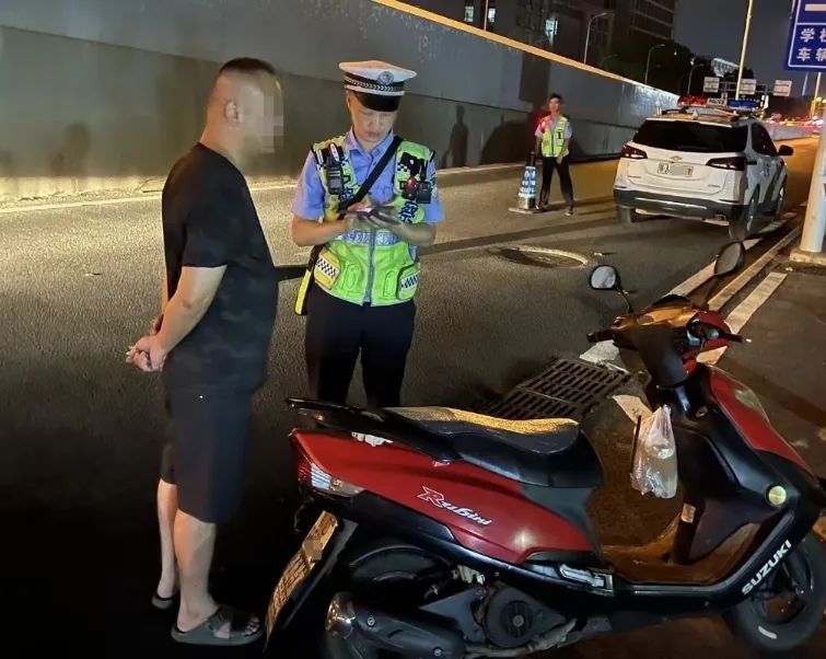 痛别!交警蒋仲超受伤昏迷12天后因公牺牲