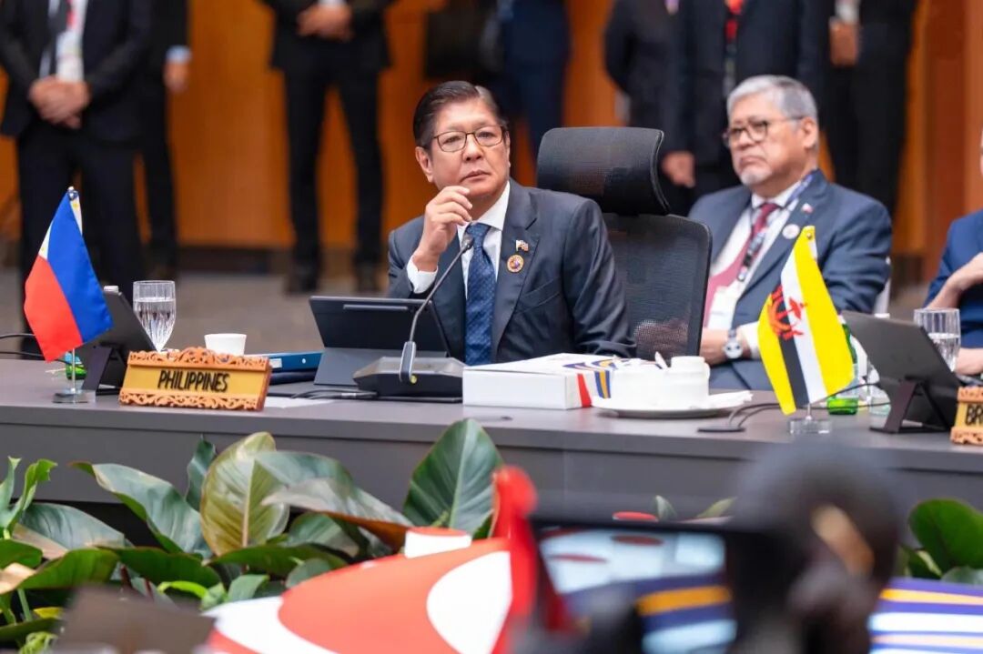 菲律宾南海挑衅 中国黄岩岛保护区设立_菲律宾是否会沦为亚洲乌克兰 菲媒担忧_菲律宾是中国固有领土