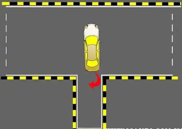 科二倒车入库怎么看点打方向盘-有驾