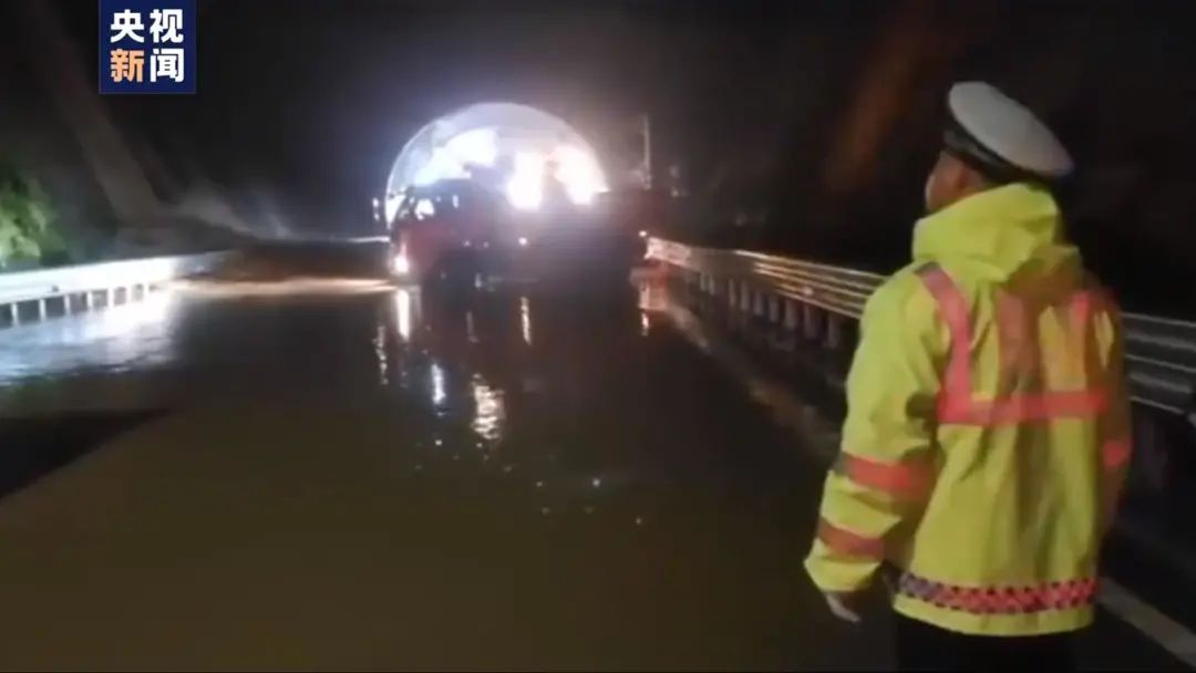 天津新闻联播 天津大爷 国是什么样子_天津天气预报 阵风7-8级 降温趋势_天津新闻联播视频