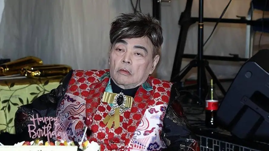 香港知名女歌手病危被送入icu抢救_香港乐坛巨星张伟文病危_张伟文ICU现状与病情分析
