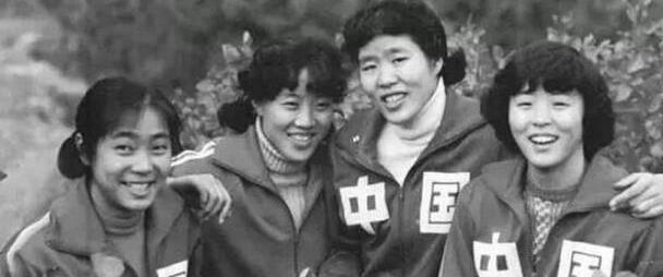 梁艳 中国女排五连冠 女富豪_女排梁艳女儿