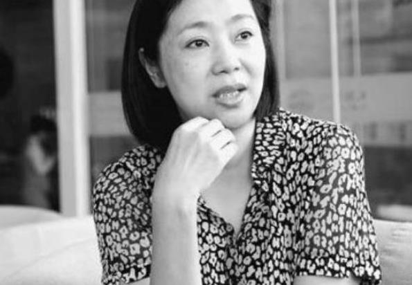 梁艳 中国女排五连冠 女富豪_女排梁艳女儿