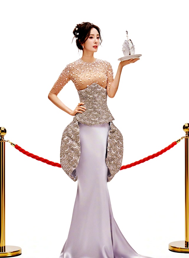 高定透视处理_女星红毯大尺度着装_杨幂高定修改