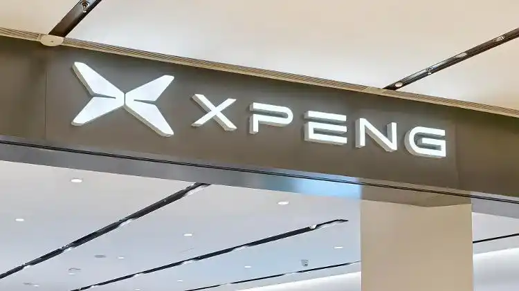 详细阅读:小鹏汽车首款增程车开启预售,何小鹏再回应“机器人里藏真人” 小鹏汽车首款增程车开启预售,何小鹏再回应“机器人里藏真人”