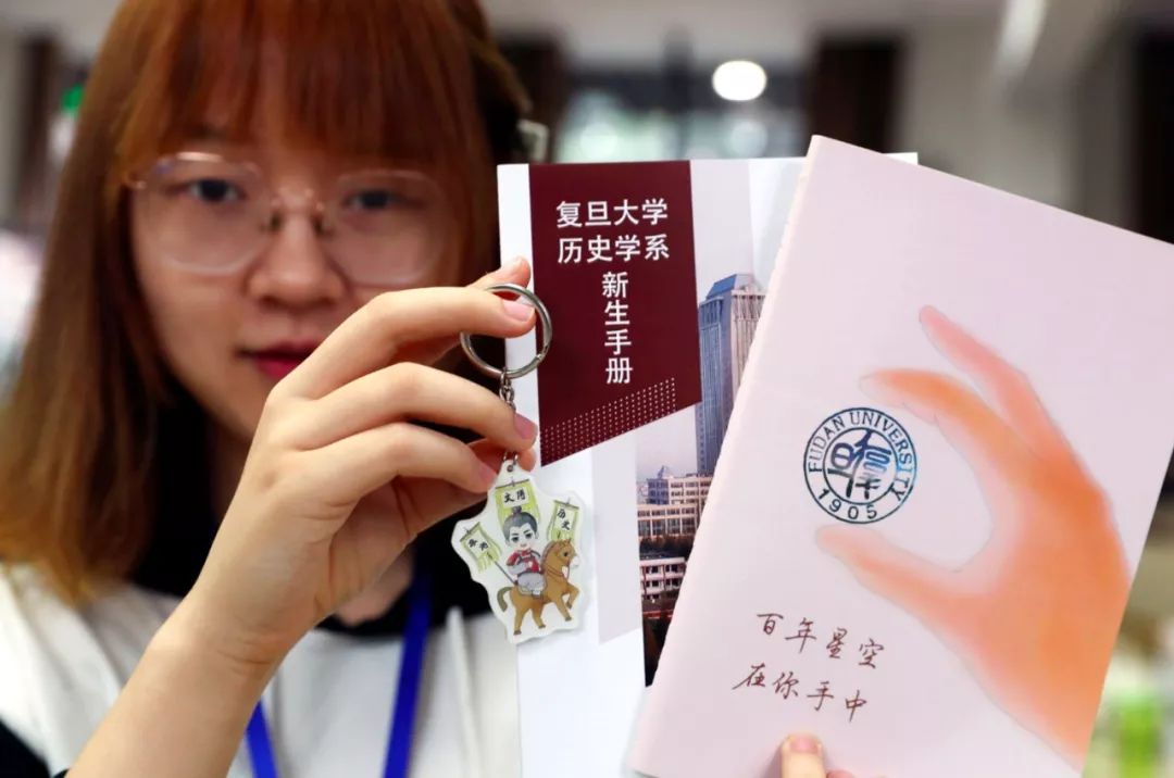 变脸技术发展历程_阿凡达变脸器_计算机生成性对抗网络变脸应用