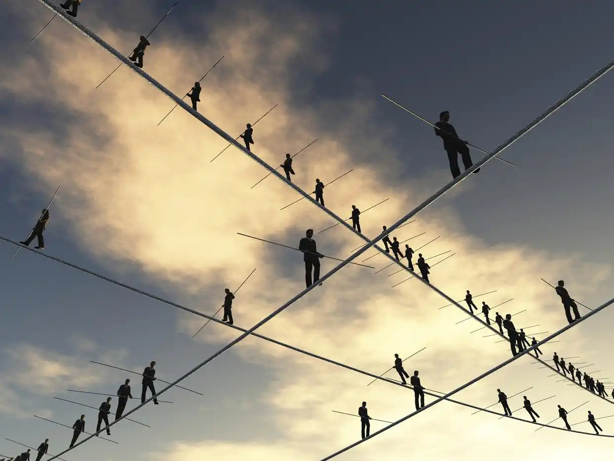 辩证看待一季度经济数据，政治局会议释放了什么信号？