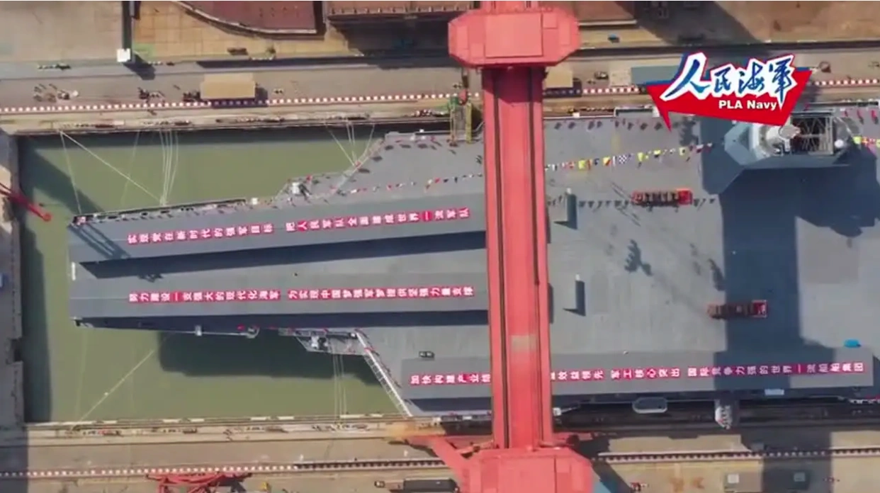 福建舰将成南海“定海神针”_福建舰 电磁弹射 8万吨级航母