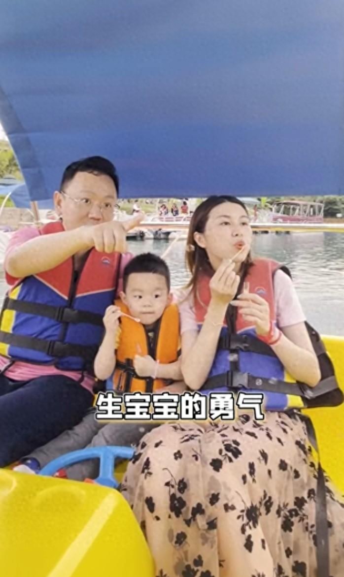 广东台刘颖婷全家福_刘颖婷薛乐没有生孩子_刘颖婷薛乐儿子照片