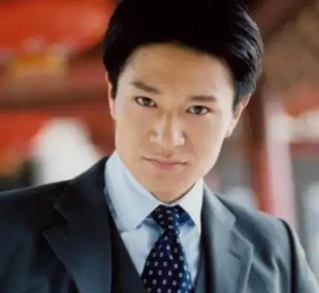 李宗翰整容质疑_李李宗翰微博_李宗翰打玻尿酸