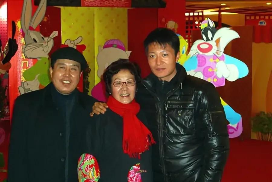 李宗翰整容质疑_李李宗翰微博_李宗翰打玻尿酸