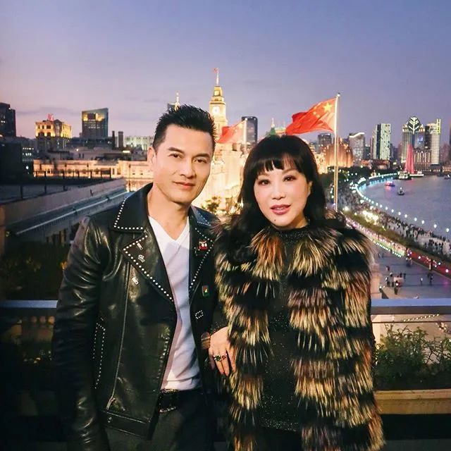 吕良伟第二任老婆_吕良伟杨小娟长期恩爱_甄子丹汪诗诗婚姻幸福
