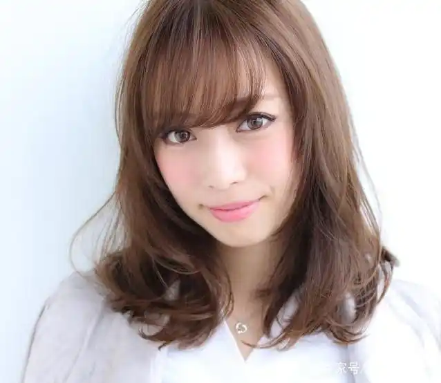 大长脸齐斜刘海_轻薄透气刘海修饰脸型_薄刘海适合什么脸型