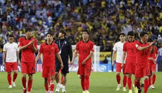 足球王者_韩国男足颜面扫地_中国足球王者进击