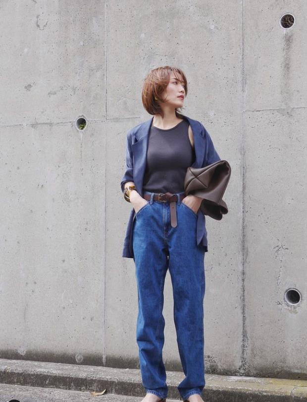 46岁女人穿衣服_40岁以上女性穿搭_自然减龄造型