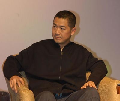 演员张国立前妻_张国立前妻罗秀春_张国立与邓婕婚姻经历